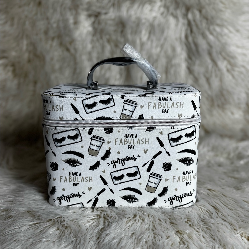 Imoshion White and Black Cosmetic Bag